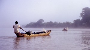 Rivière tsiribine sur notre circuit à Madagascar