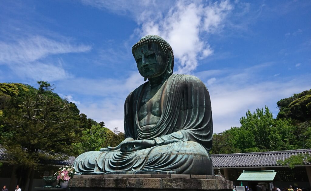 « Grand Bouddha » (大仏, daibutsu) de Kamakura.