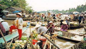 Un marché flottant au Vietnam.