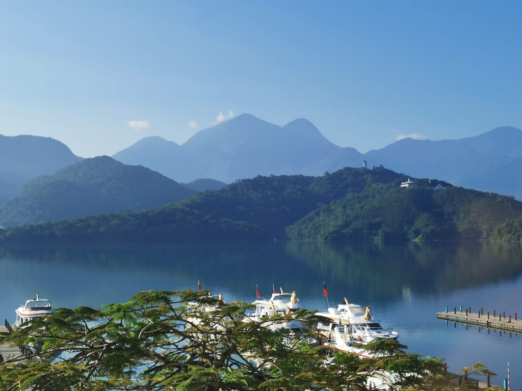 Sun Moon Lake !