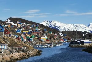 Escale dans un village groenlandais